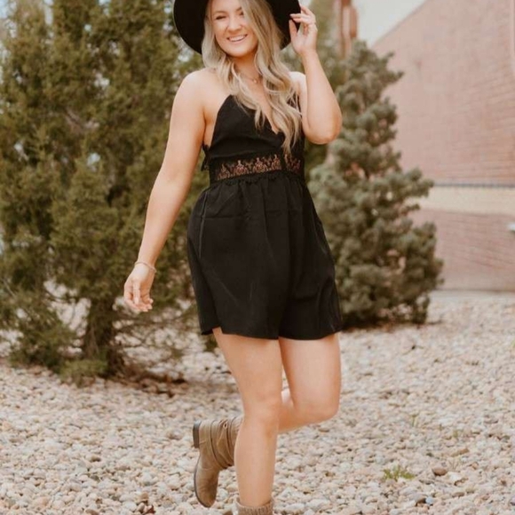 Lottie Lace Cami Romper - Picture 6 of 6